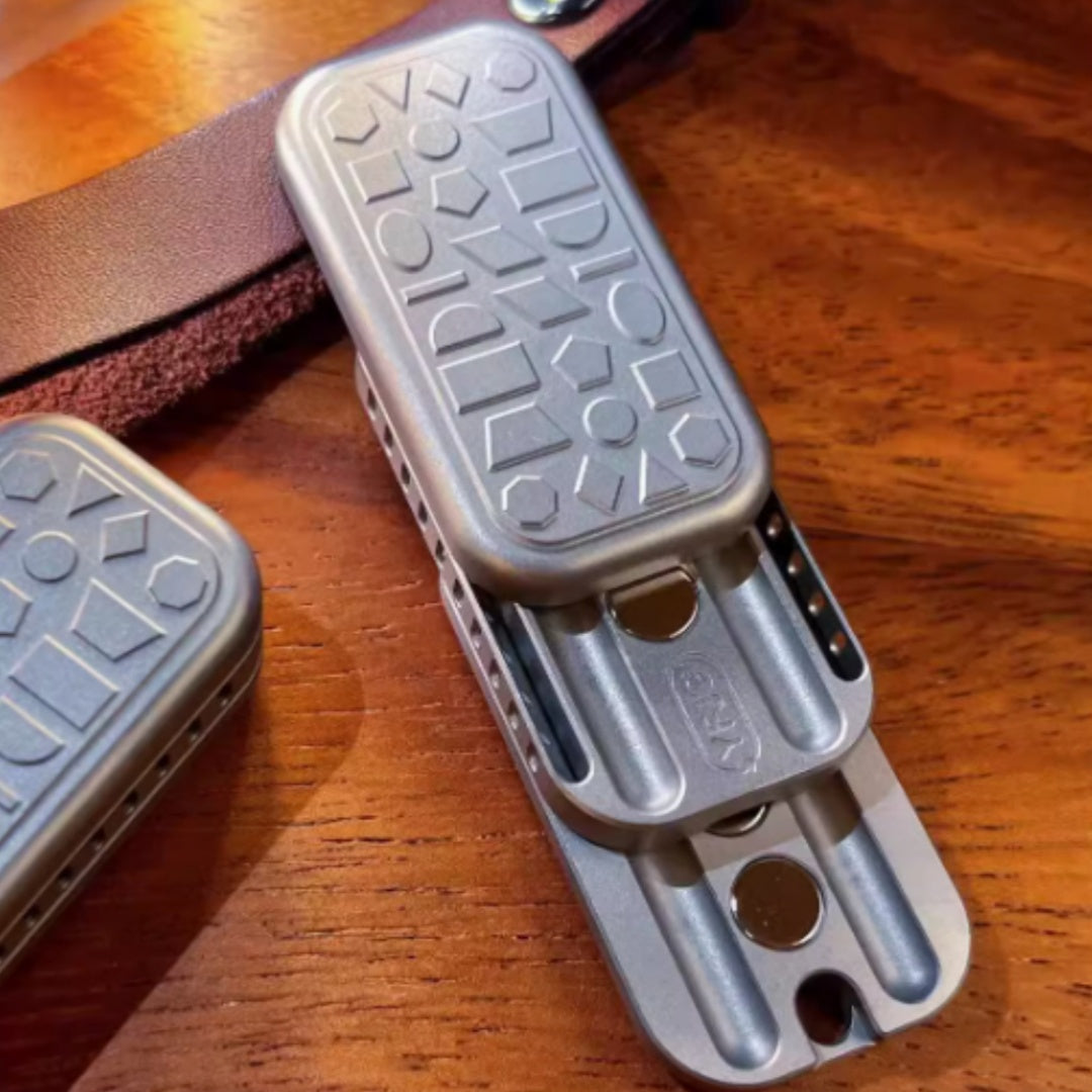 Ha Lu Player Titanium Alloy Magnetic Push Card