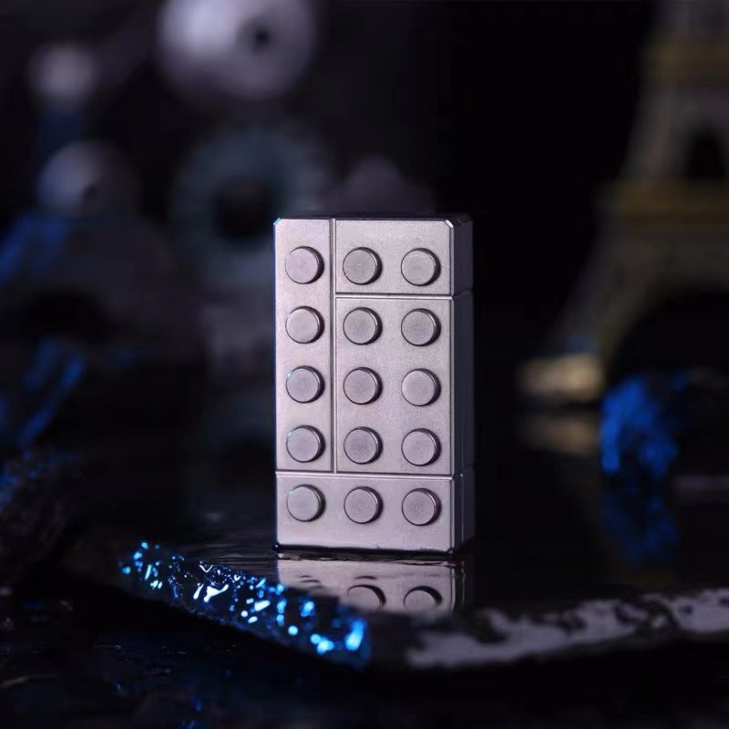 EDC Magnetic Metal Push Card